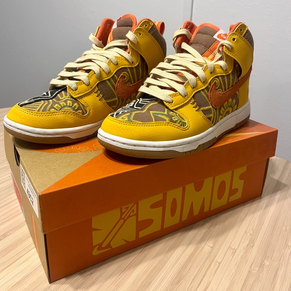 Nike Dunk High ‘Somos Familia’